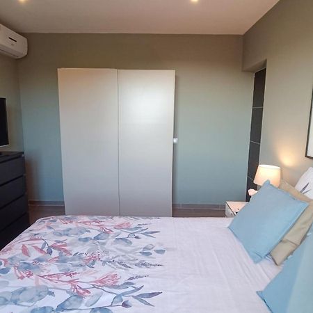 Appartement Pinede Man Yelle Санари-сюр-Мер Екстериор снимка