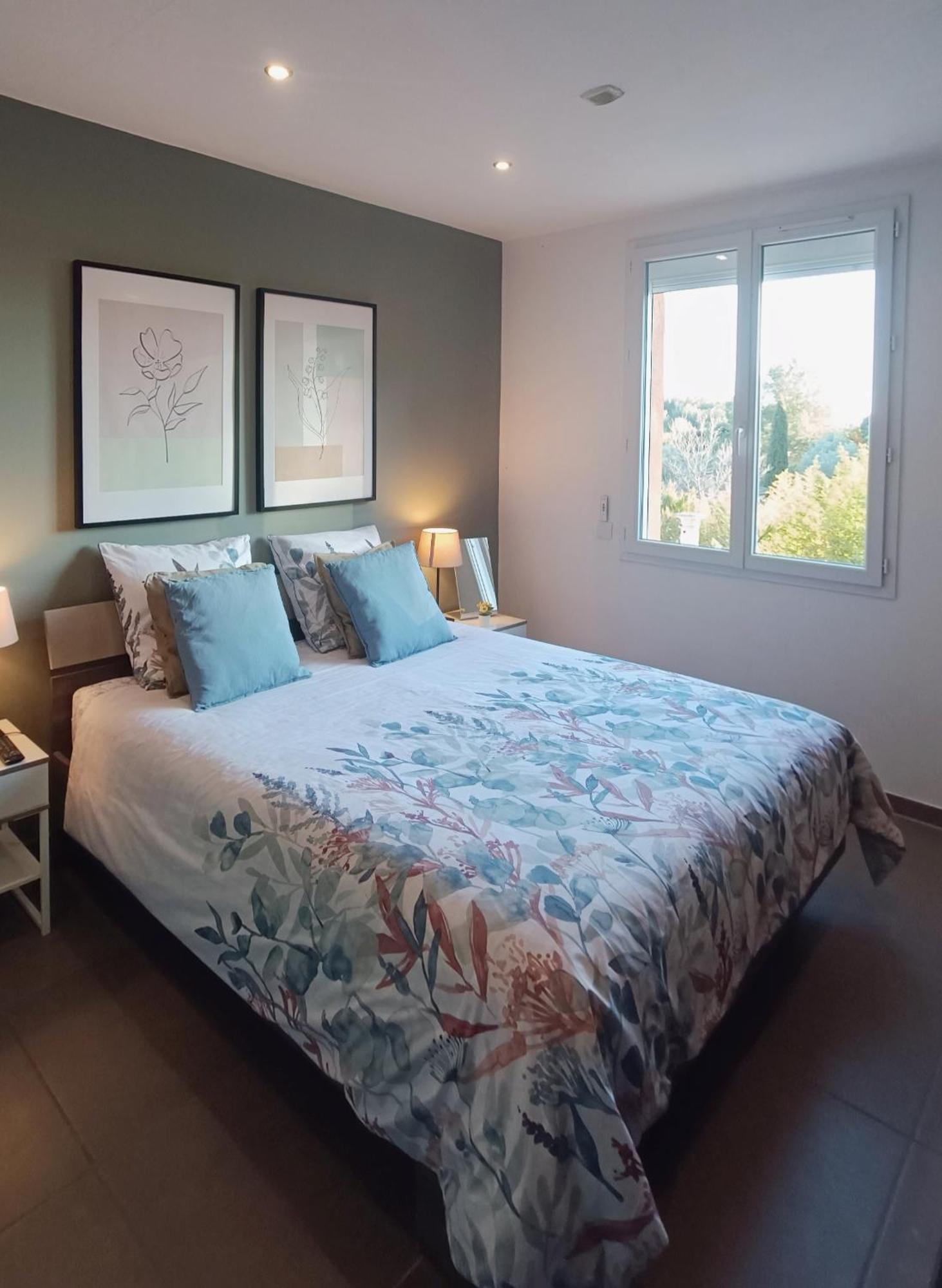 Appartement Pinede Man Yelle Санари-сюр-Мер Екстериор снимка