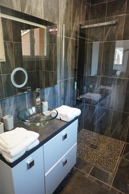 Appartement Pinede Man Yelle Санари-сюр-Мер Екстериор снимка